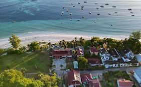 Berjaya Praslin Beach Hotel 4*